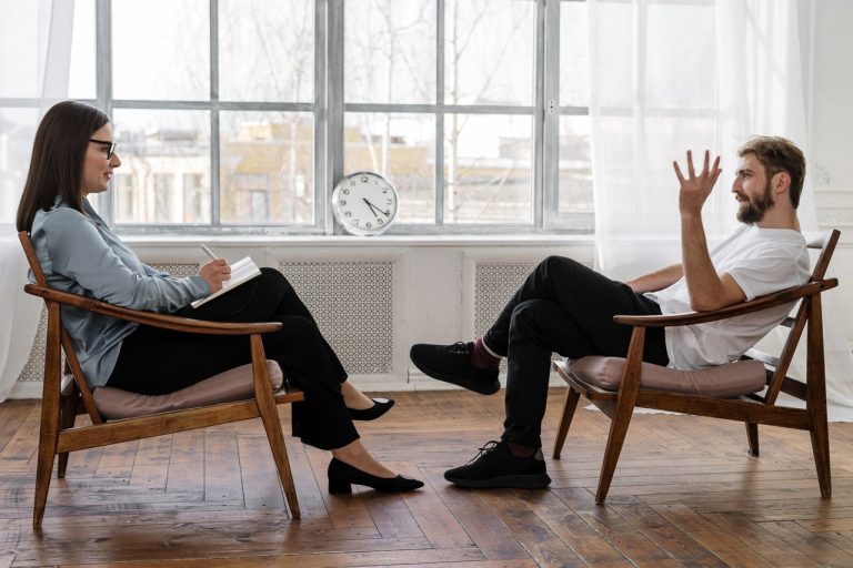 رشته ی زبان و گفتاردرمانی دانشگاه اطلس